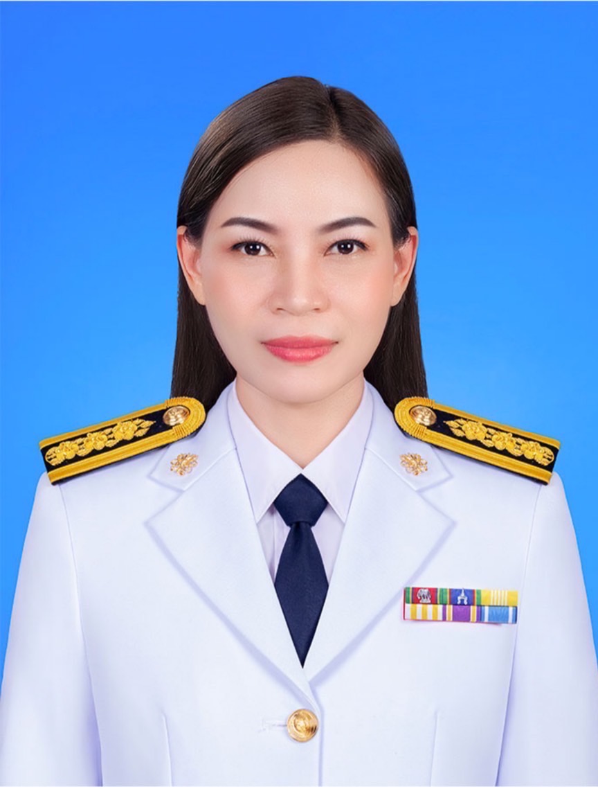 นางวัชราภรณ์ ลิ่มพันธ์